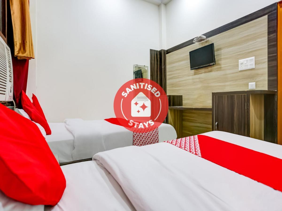 Oyo 75850 Vishwanath Guest House Варанасі Екстер'єр фото