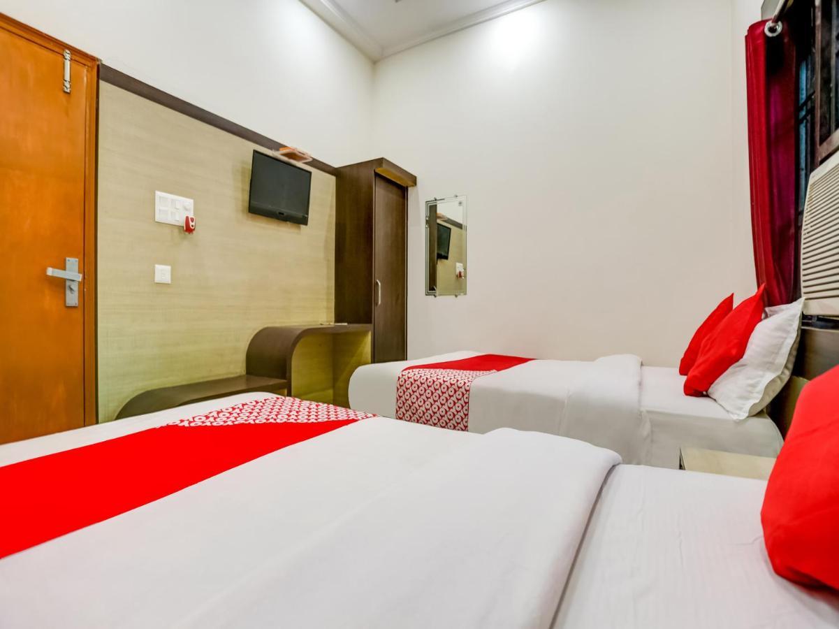 Oyo 75850 Vishwanath Guest House Варанасі Екстер'єр фото