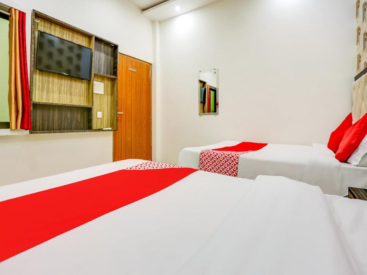 Oyo 75850 Vishwanath Guest House Варанасі Екстер'єр фото