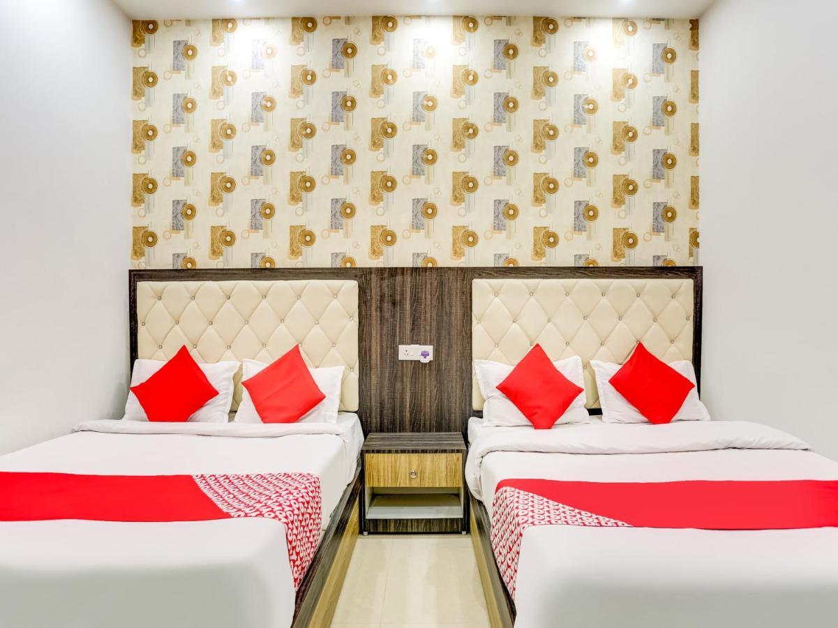 Oyo 75850 Vishwanath Guest House Варанасі Екстер'єр фото